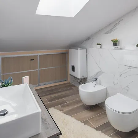 Beautiful In With Wifi Apartment Porec