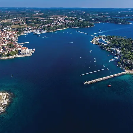Lejlighed Beautiful In With Wifi Poreč